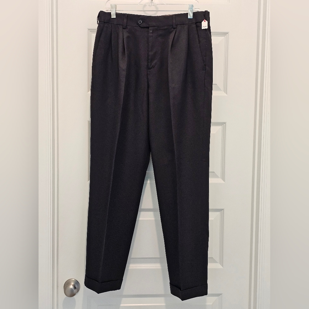 Croft & Barrow Pleated Front Dress Pants, EUC, Size 34x32